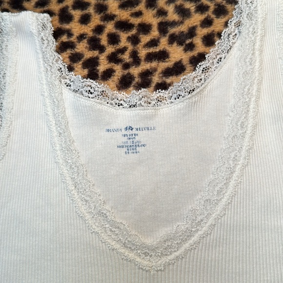 Brandy Melville White Lace Tank - Picture 5 of 10